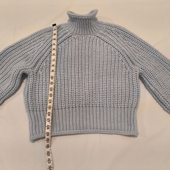 H&M chunky knit turtleneck sweater light blue color cropped fit size XS - Picture 4 of 4